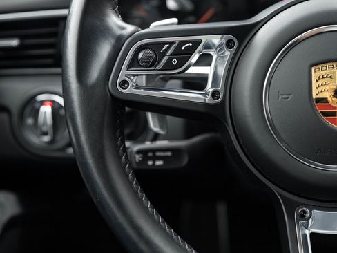 Certified 2019 Porsche 911 Targa 4 GTS image 17