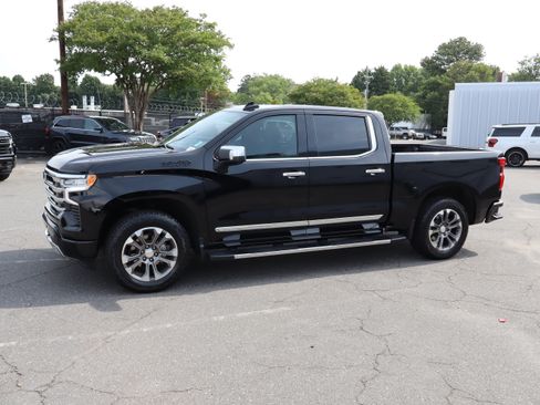 Used 2023 Chevrolet Silverado 1500 High Country w/ Technology Package AWD/4WD image 7