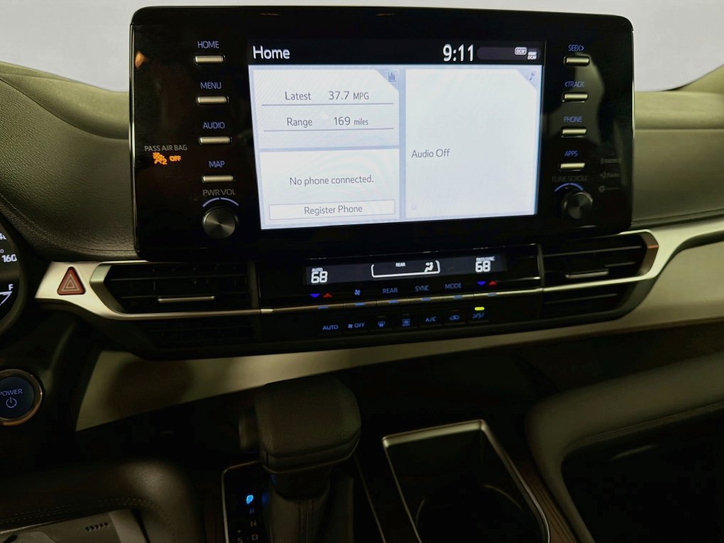 Used 2022 Toyota Sienna LE FWD image 19
