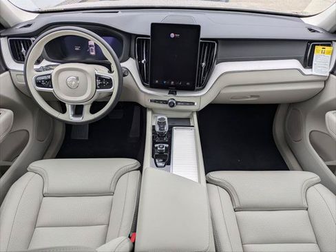 New 2026 Volvo XC60 B5 Ultra w/ Protection Package Premier AWD/4WD image 10