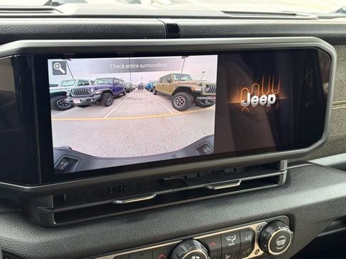 New 2026 Jeep Gladiator Sport image 3