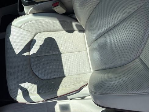 Used 2019 Chrysler Pacifica Limited FWD image 13