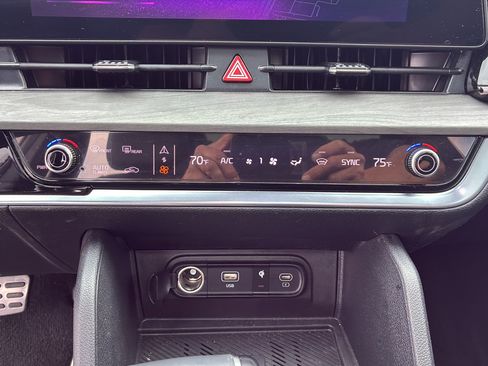Certified 2025 Kia Sportage X-Pro Prestige AWD/4WD image 31