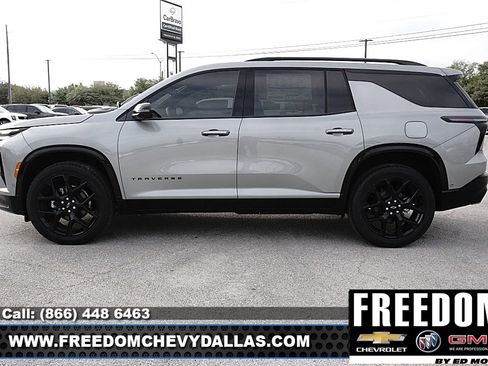 New 2026 Chevrolet Traverse RS w/ LPO, Floor Liner Package image 4