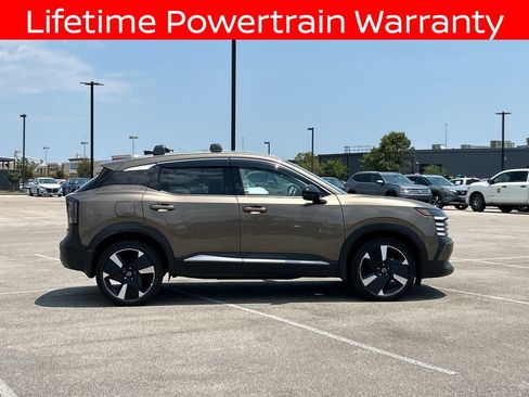 Certified 2026 Nissan Kicks SR w/ Cold Weather Package AWD/4WD image 8