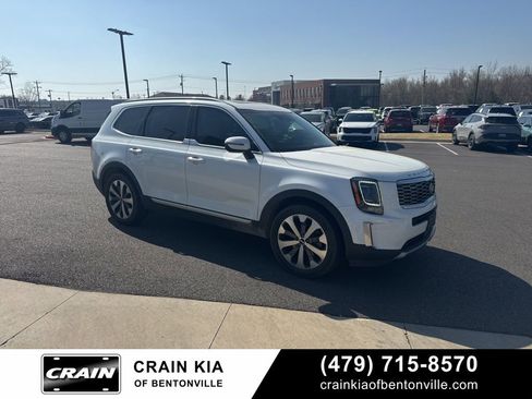 Used 2020 Kia Telluride S w/ S 8 Passenger Seating Package image 8