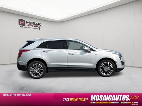 Used 2017 Cadillac XT5 Premium Luxury AWD/4WD image 8