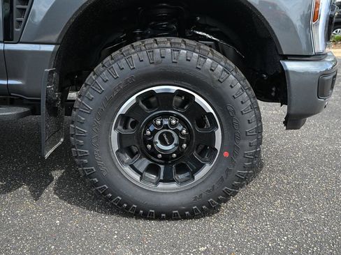 New 2026 Ford F350 Platinum AWD/4WD image 15
