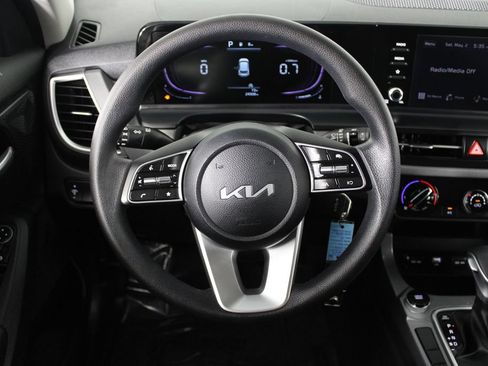 Used 2024 Kia Seltos LX AWD/4WD image 20