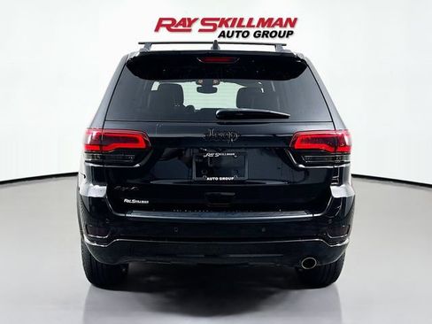 Used 2019 Jeep Grand Cherokee Altitude AWD/4WD image 6