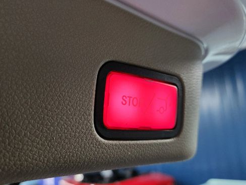 Used 2015 Mercedes-Benz ML 350 ML 350 4MATIC Sport Utility 4D w/ Premium 1 Package image 60