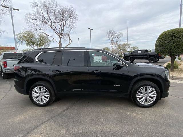 Used 2024 GMC Acadia Elevation FWD image 2
