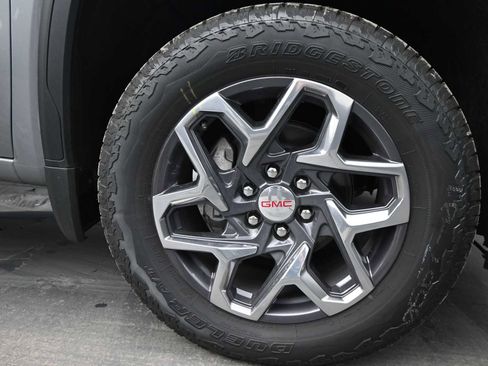 New 2026 GMC Sierra 1500 SLE AWD/4WD image 10