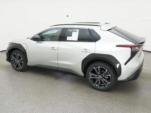 New 2025 Toyota bZ4X AWD image 39