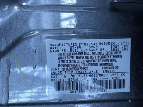 Used 2025 Nissan Sentra S image 32