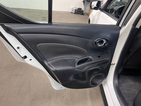 Used 2019 Nissan Versa SV image 19
