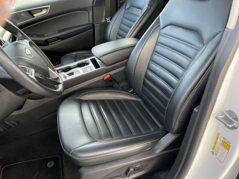 Used 2024 Ford Edge SEL w/ Convenience Package image 11