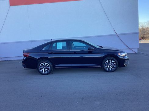 Used 2024 Volkswagen Jetta S image 1