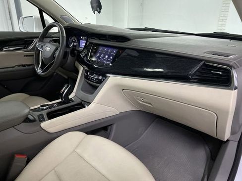 Certified 2020 Cadillac XT6 Premium Luxury FWD image 30