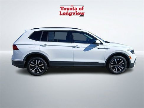 Used 2024 Volkswagen Tiguan S image 2