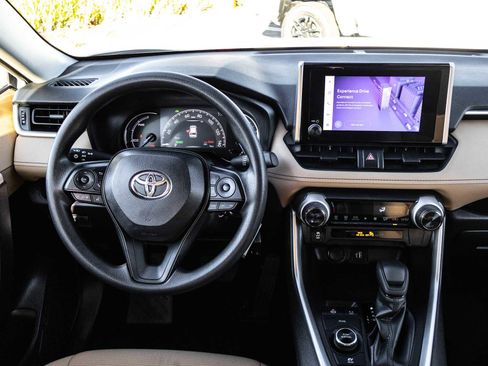 Certified 2025 Toyota RAV4 LE image 20