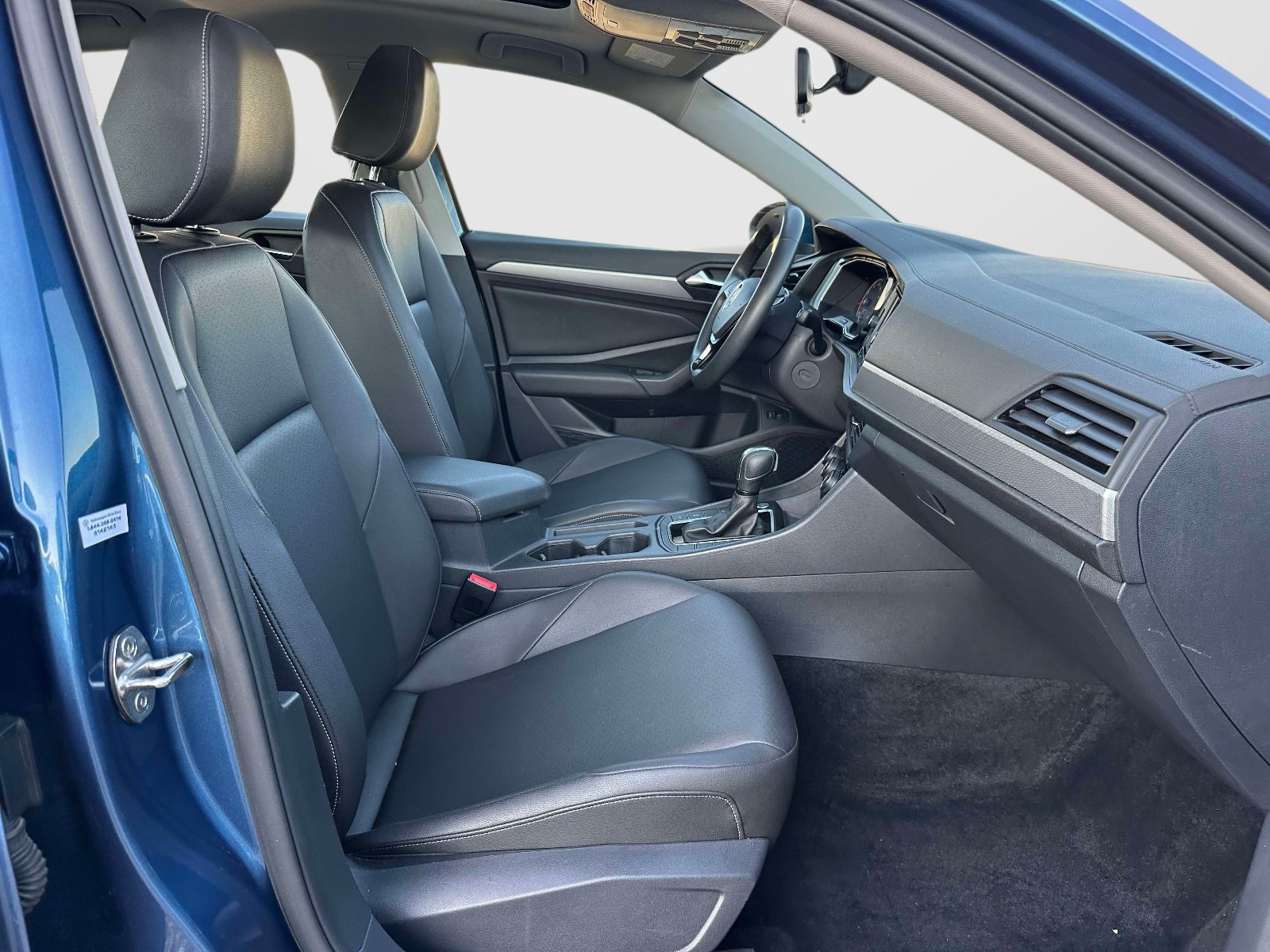 Certified 2020 Volkswagen Jetta SE FWD image 10