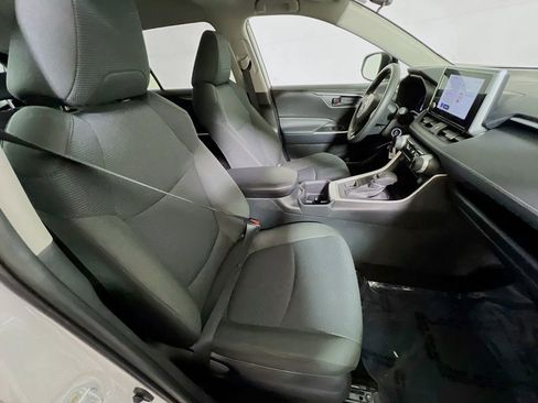 Certified 2025 Toyota RAV4 LE AWD/4WD image 23