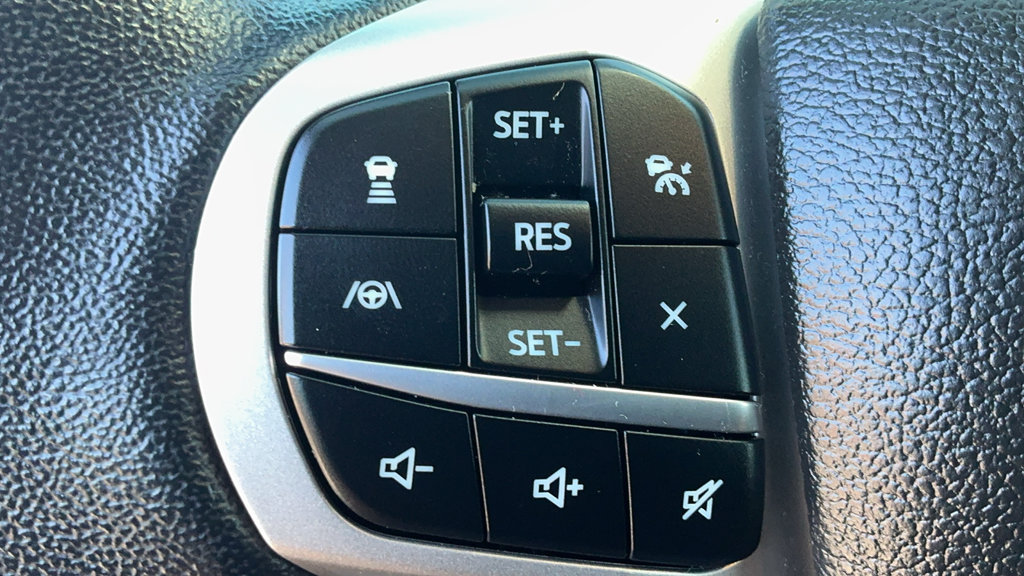 Certified 2023 Ford Explorer XLT w/ Equipment Group 202A RWD image 32