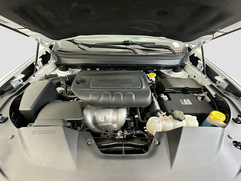 Used 2023 Jeep Cherokee Altitude Lux image 35