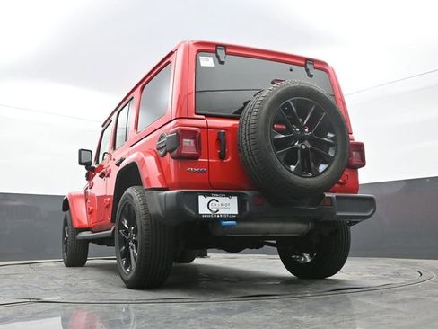 Used 2023 Jeep Wrangler Unlimited Sahara w/ Cold Weather Group AWD/4WD image 57