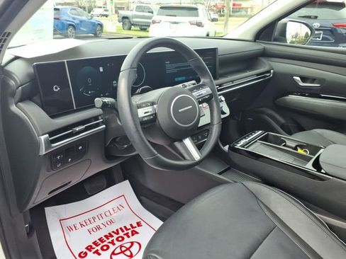 Used 2025 Hyundai Tucson Limited image 16