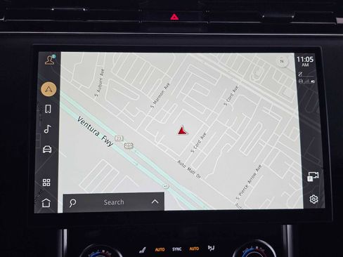 Used 2023 Land Rover Range Rover SE image 24