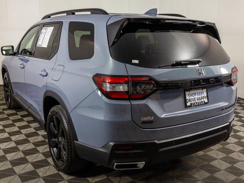 Used 2025 Honda Pilot Black Edition image 22