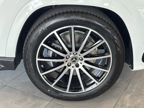 New 2026 Mercedes-Benz GLS 580 4MATIC image 37