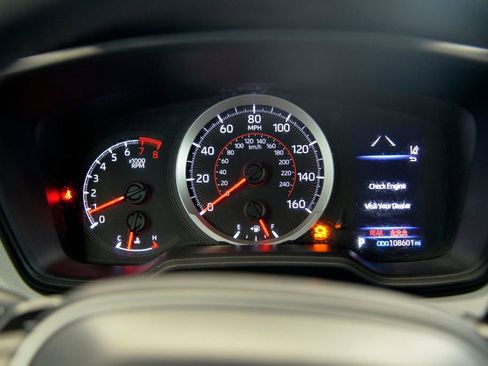 Used 2020 Toyota Corolla SE image 21