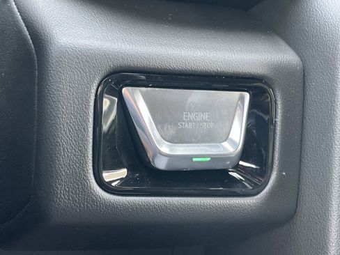 New 2026 GMC Yukon Elevation image 16