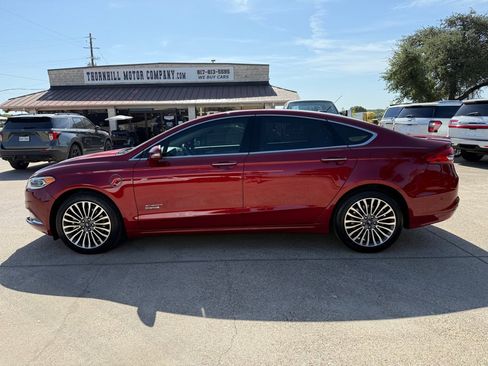 Used 2018 Ford Fusion Energi Platinum FWD image 4