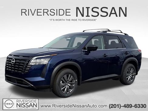 New 2026 Nissan Pathfinder SV w/ Cargo Package AWD/4WD image 1