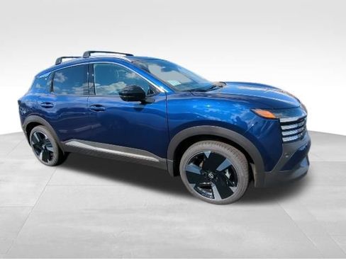 New 2026 Nissan Kicks SR w/ SR Premium Package image 9