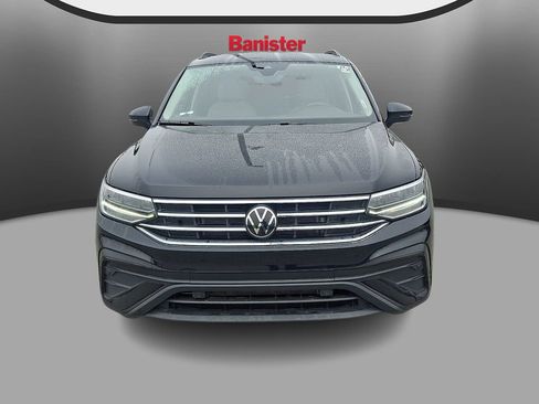 Used 2024 Volkswagen Tiguan S image 2