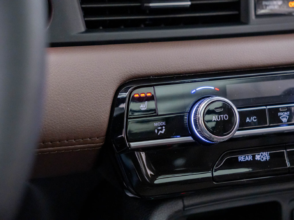 Certified 2026 Honda Pilot Touring image 28