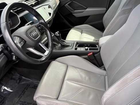 Used 2021 Audi Q3 2.0T Premium Plus w/ Premium Plus Package AWD/4WD image 11