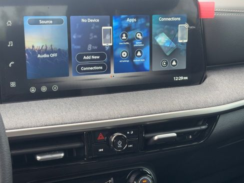 New 2026 Nissan Kicks SV image 24