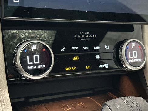 New 2026 Jaguar F-PACE R-Dynamic S AWD/4WD image 21