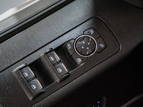 Used 2018 Ford F150 Platinum w/ Equipment Group 701A Luxury image 48