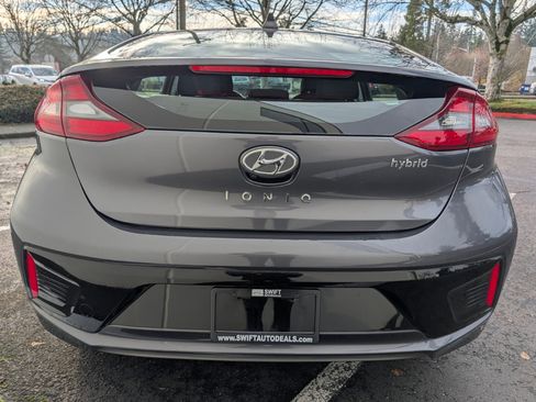 Used 2017 Hyundai Ioniq SEL image 5