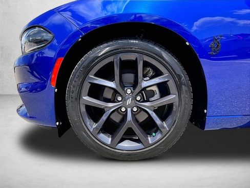 Used 2022 Dodge Charger SXT w/ Blacktop Package RWD image 10