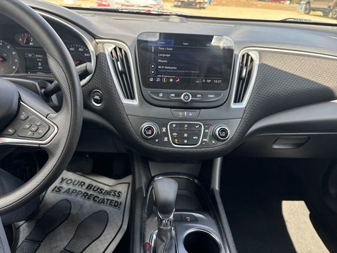 Used 2024 Chevrolet Malibu LT image 18