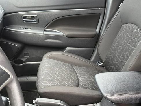 Used 2023 Mitsubishi Outlander Sport ES AWD/4WD image 10