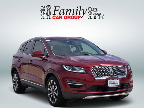 Used 2019 Lincoln MKC Reserve w/ MKC Climate Package FWD image 2